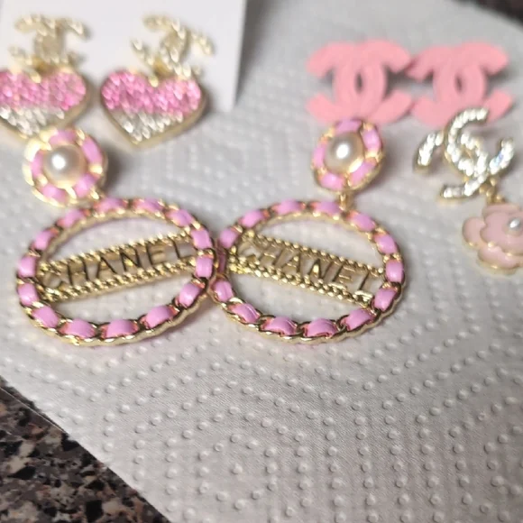 Source Unknown Pink and Gold Earrings Set - Picture 3 of 7